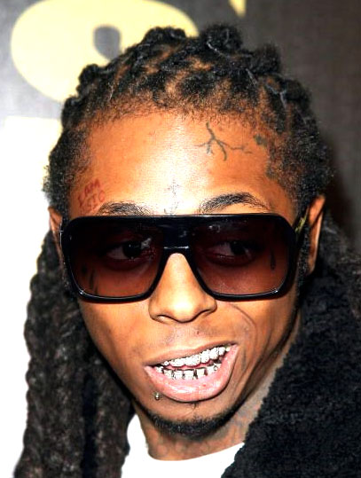 LIL' WAYNE BRUSHES HIS TEETH + DRUG CHARGES DROPPED!